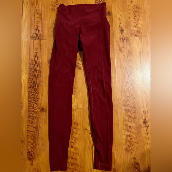 LULULEMON WUNDER UNDERS SIZE 4 WINE - Picture 1 of 3